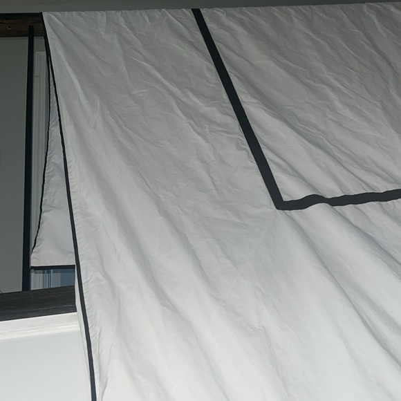 Pottery Barn Morgan Organic Percale Duvet Cover - Picture 7 of 7